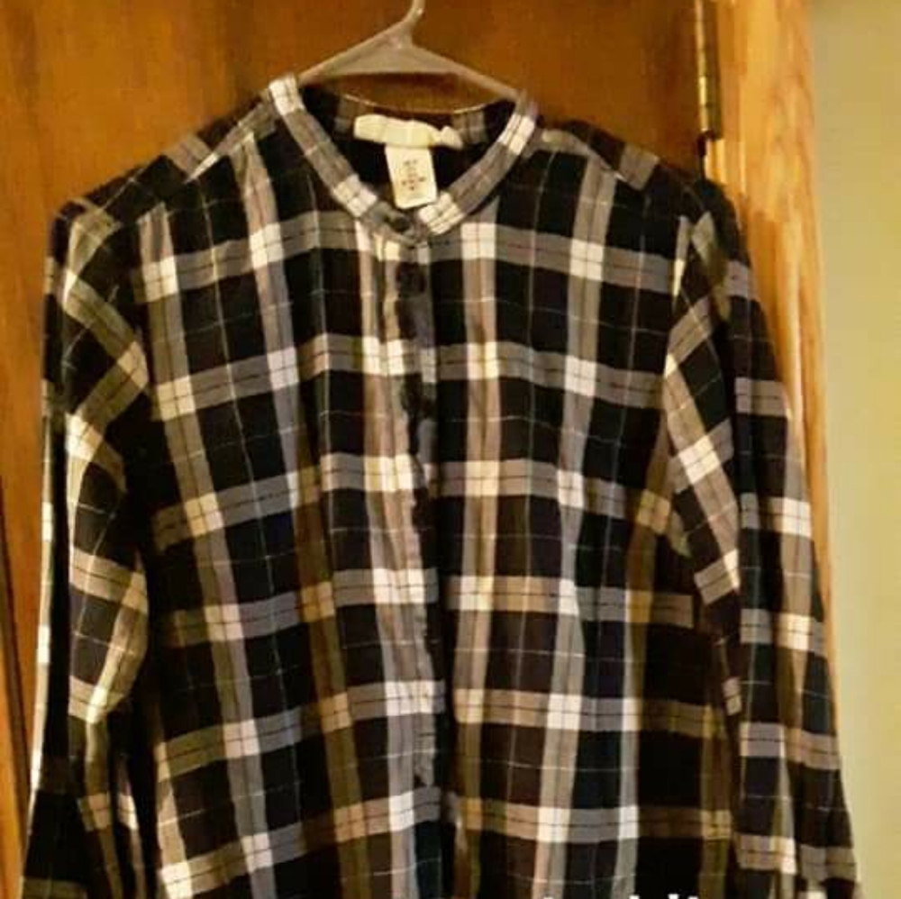 🔶️Button-down flannel